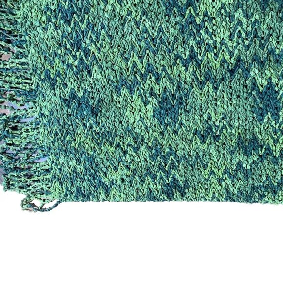 Unique Green Knit Throw Blanket Multi-Color Ziz Zag Fringe Cover Chevron Bedding - Picture 3 of 4